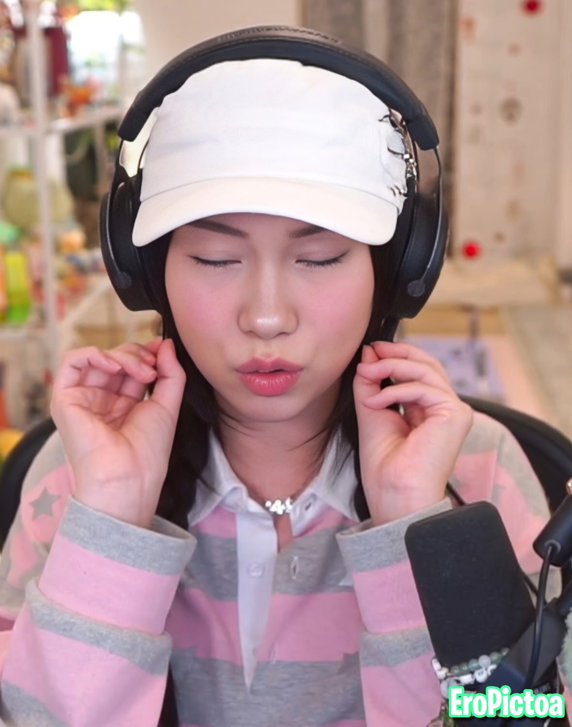 QuarterJade [3] photo featuring twitch streamer - Part 9