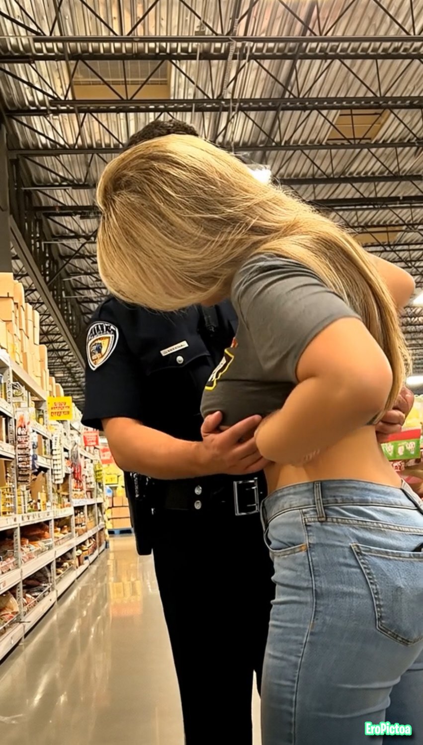 Jojo groped & busted Hot AI 🔥🔥🔥 photo featuring kardashian - Part 15