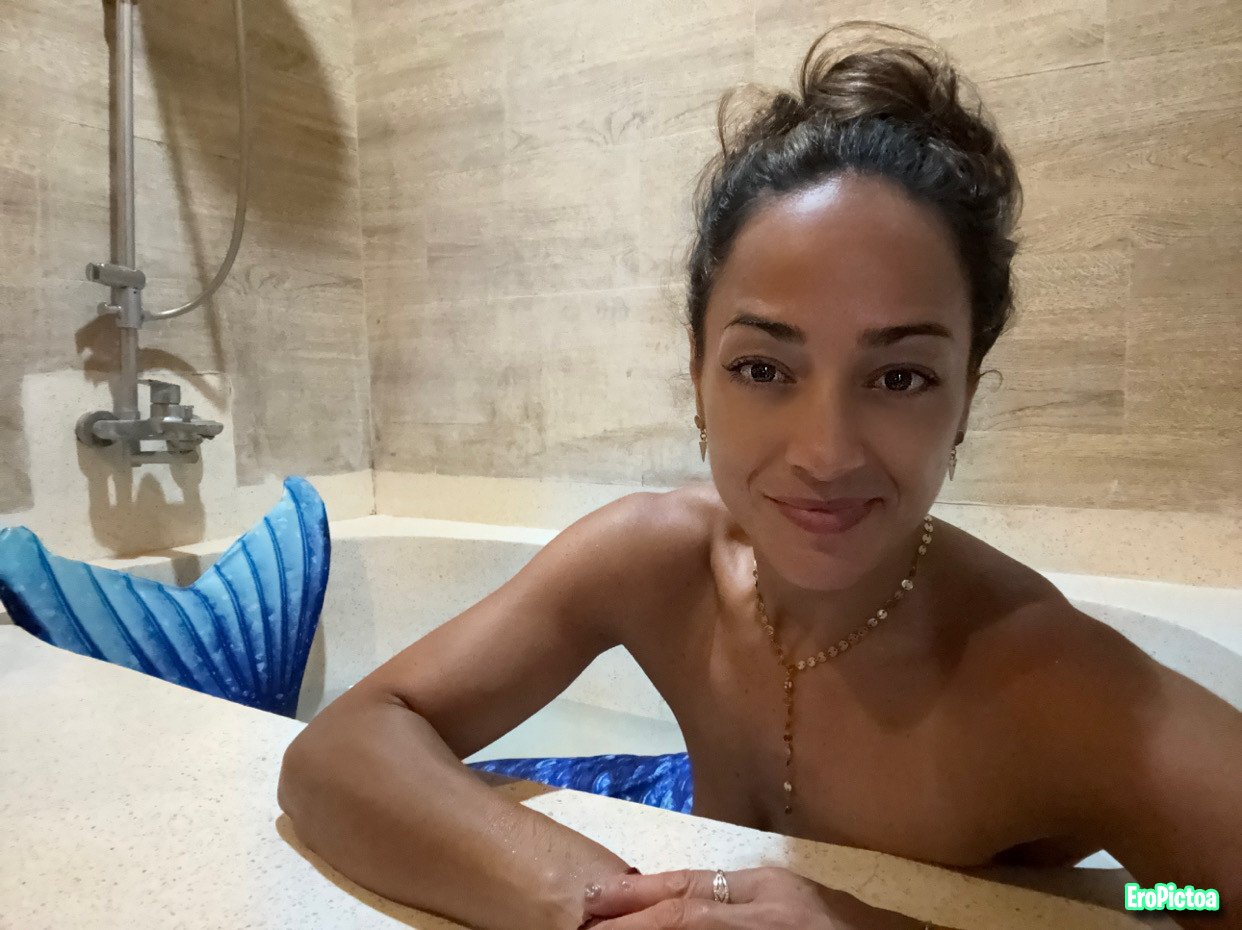 Anyone recognize this Polynesian beauty? photo featuring polynesian - Part 1