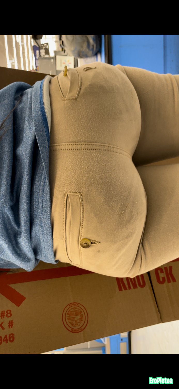 Jeans photo featuring jeansphatassbigassjigglebooty - Part 33