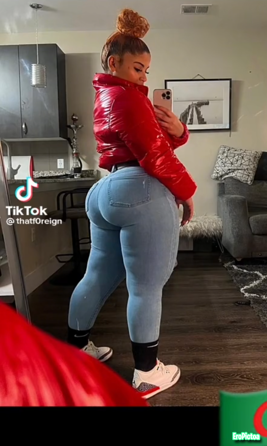 Jeans photo featuring jeansphatassbigassjigglebooty - Part 34
