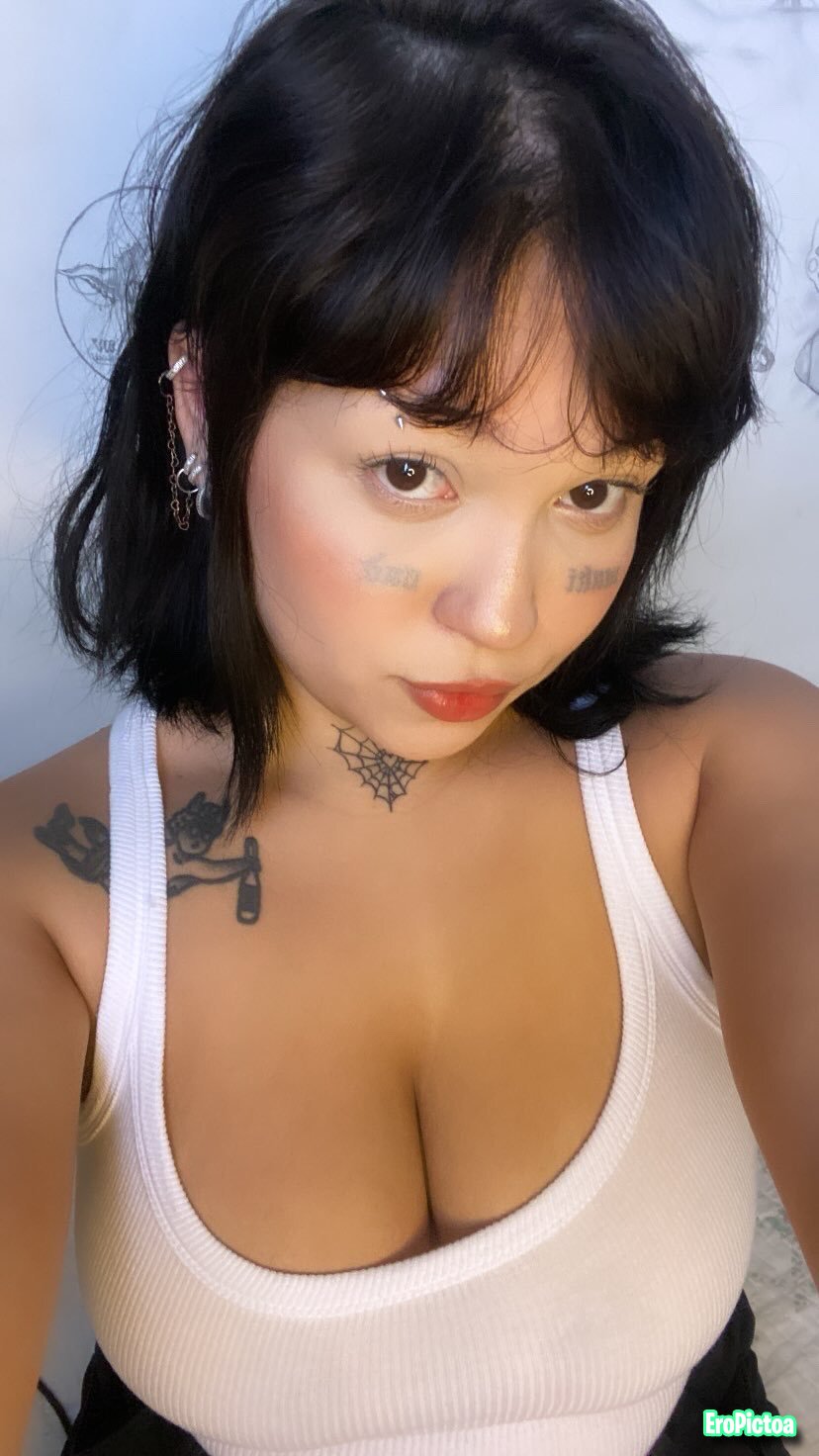 Egirl submissa photo featuring peitos lindos - Part 24