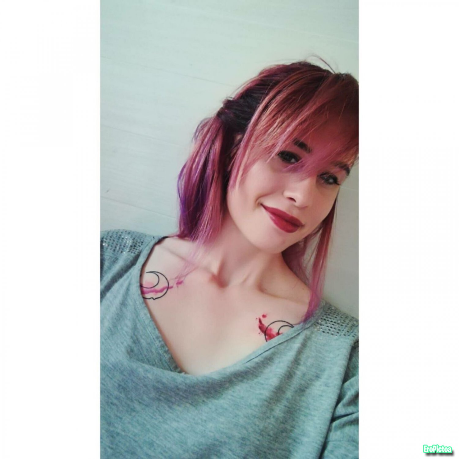 Delphine 26, Paris photo featuring slut