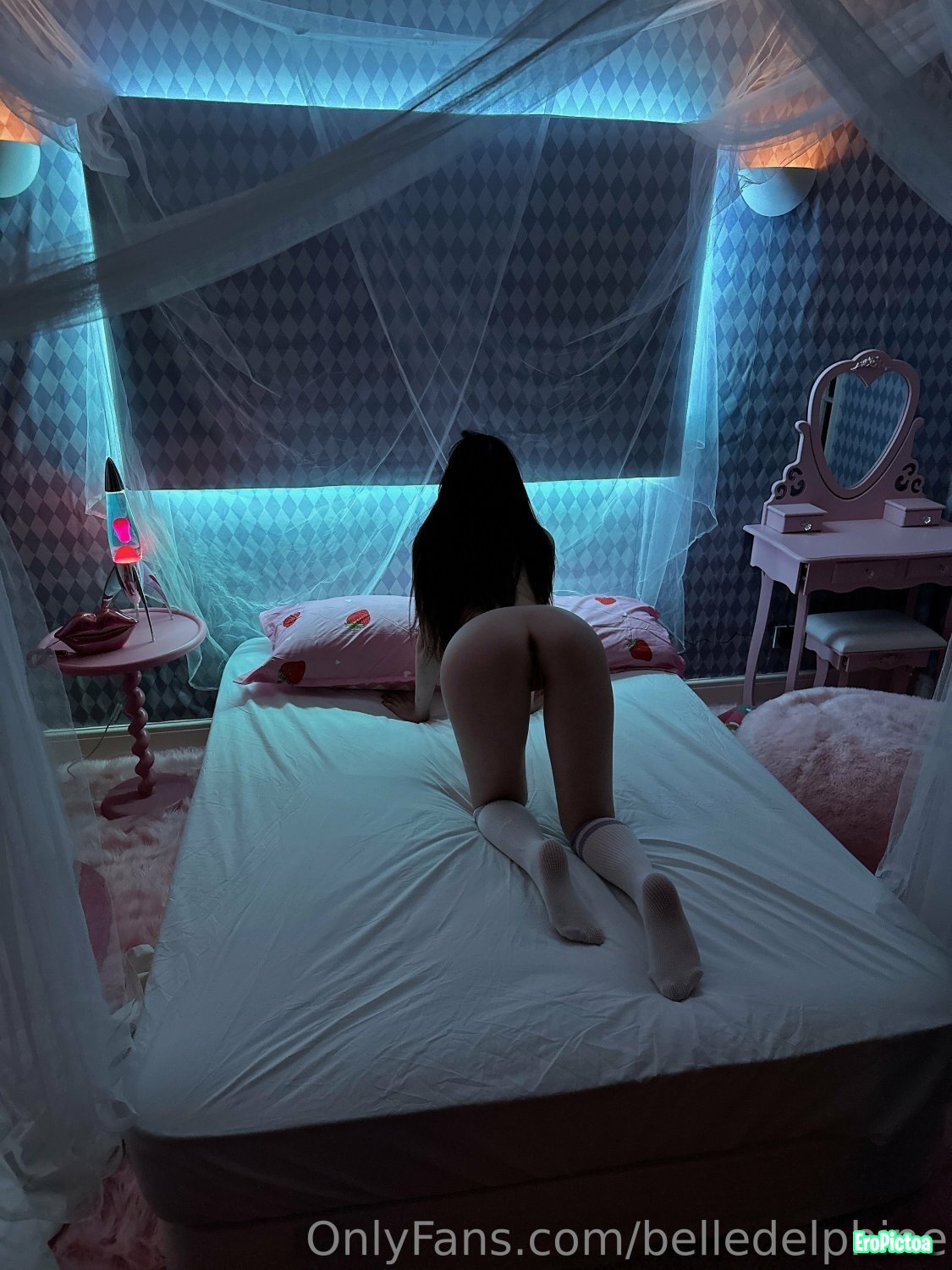 Belle Delphine NEW photo featuring sex tape - Part 36