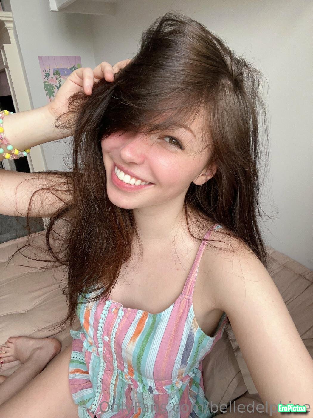 Belle Delphine Nude photo featuring belle delphine back - Part 33