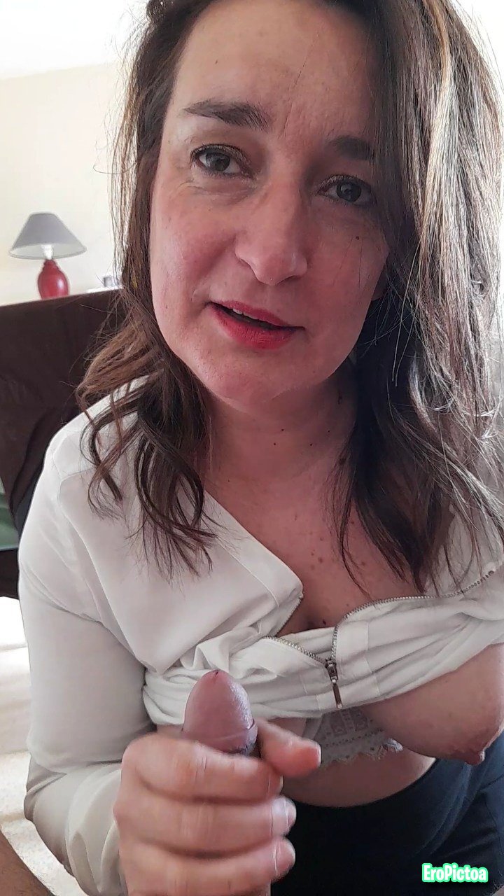 Delphine secrétaire salope photo featuring slut - Part 10