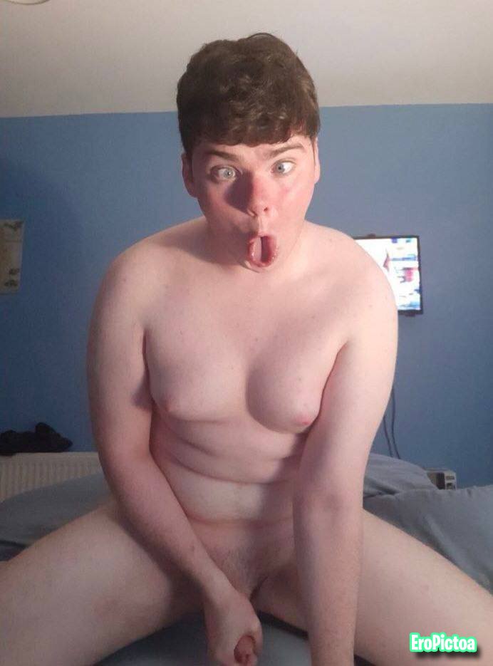 Irish Chub Lad photo featuring Poppers - Part 57
