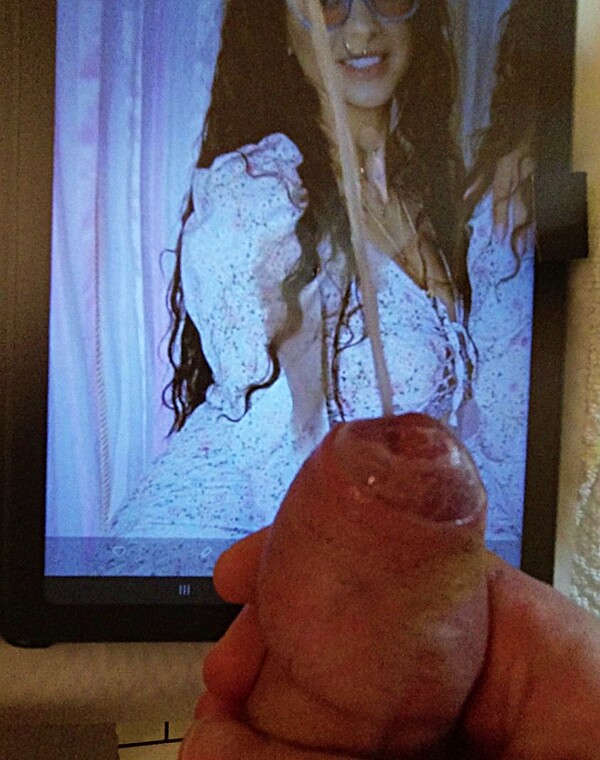 Thumbnail for Massive facial for his sexy wife