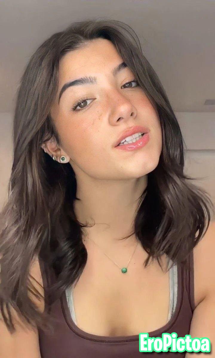 CHARLI DAMELIO photo featuring Charli Damelio - Part 25