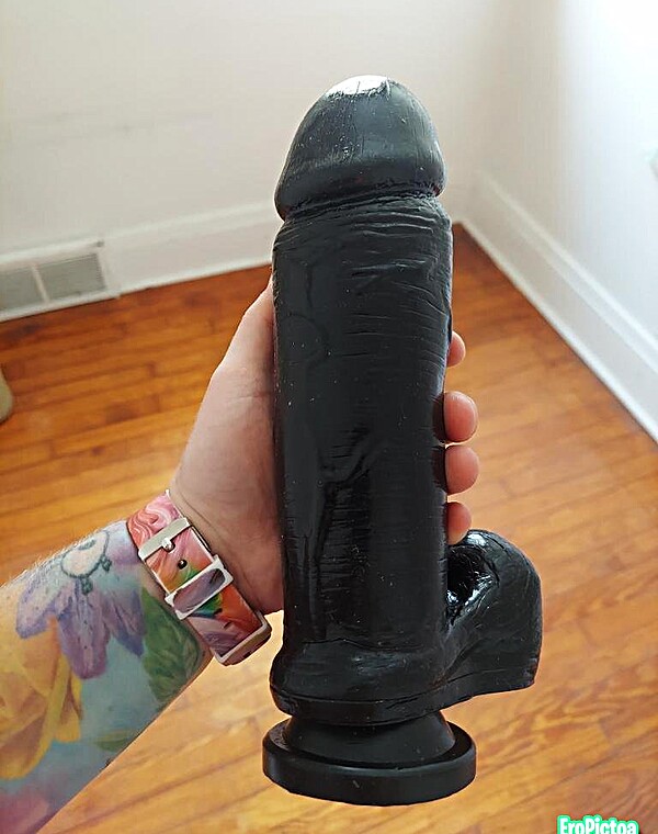 Thumbnail for Dumb goonette from erome can't stop humping and stretching her cunt