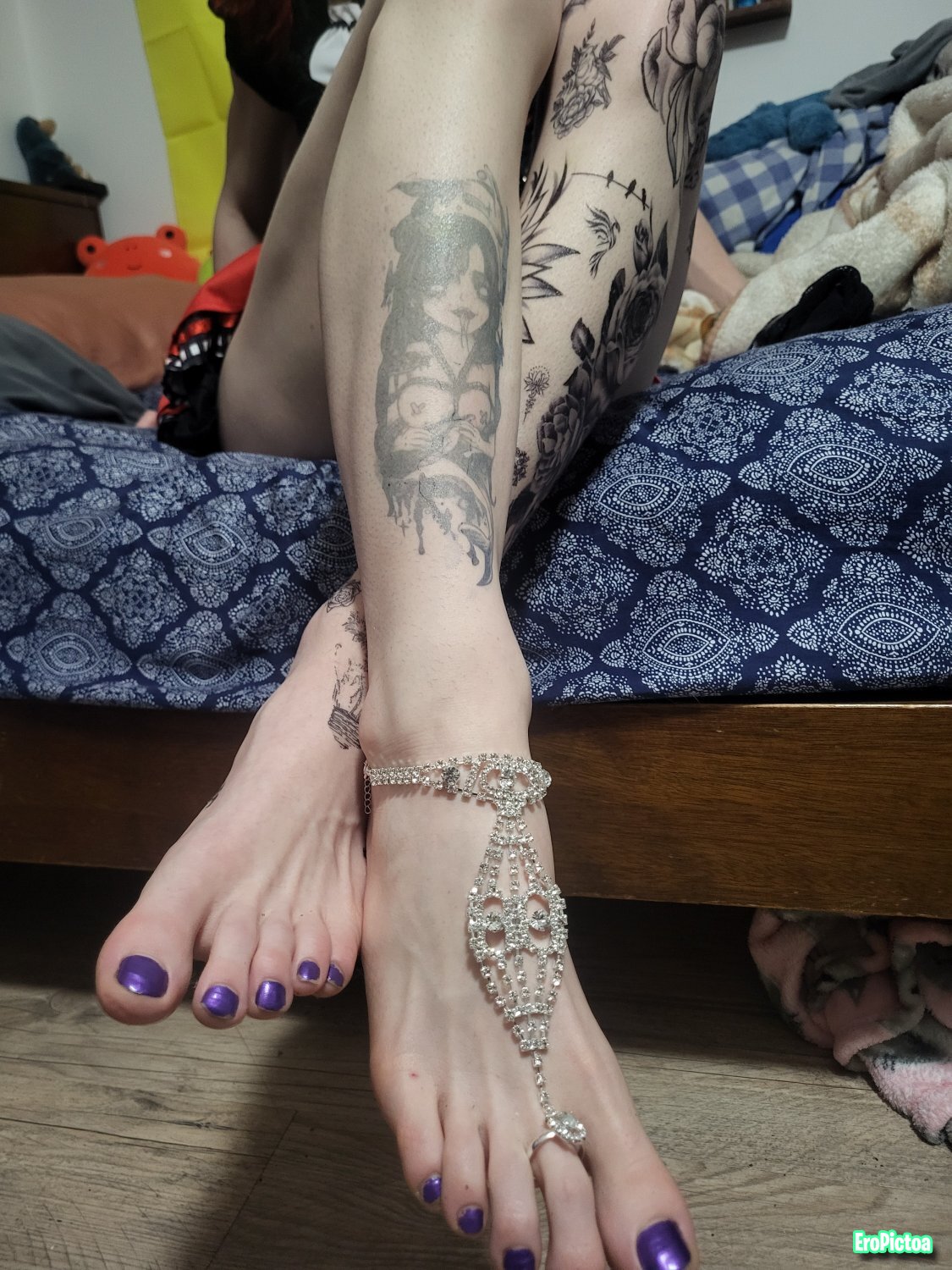 Feet 👣 photo featuring Feet