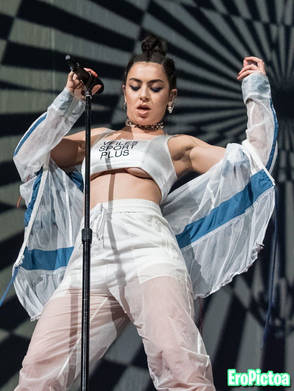 Charli XCX - Sexy Mix photo featuring famosa - Part 30