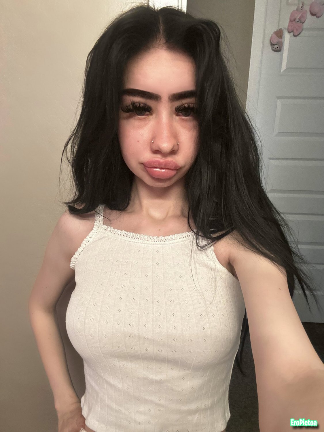 Pretty Ugly photo - Part 79