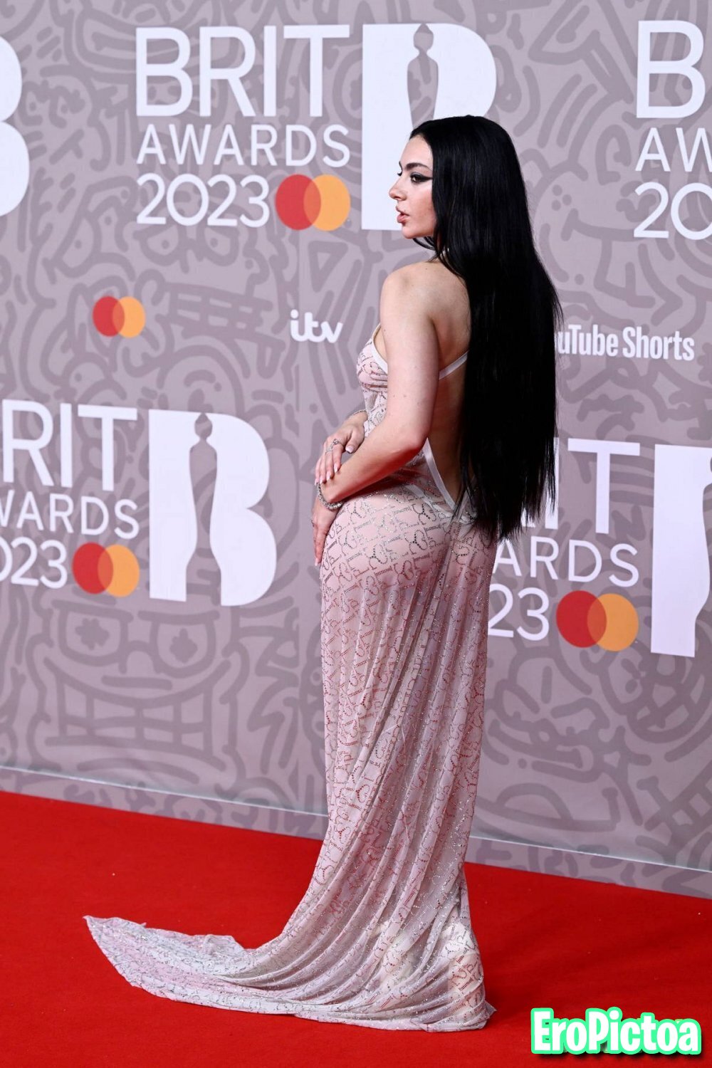 CHARLI XCX photo