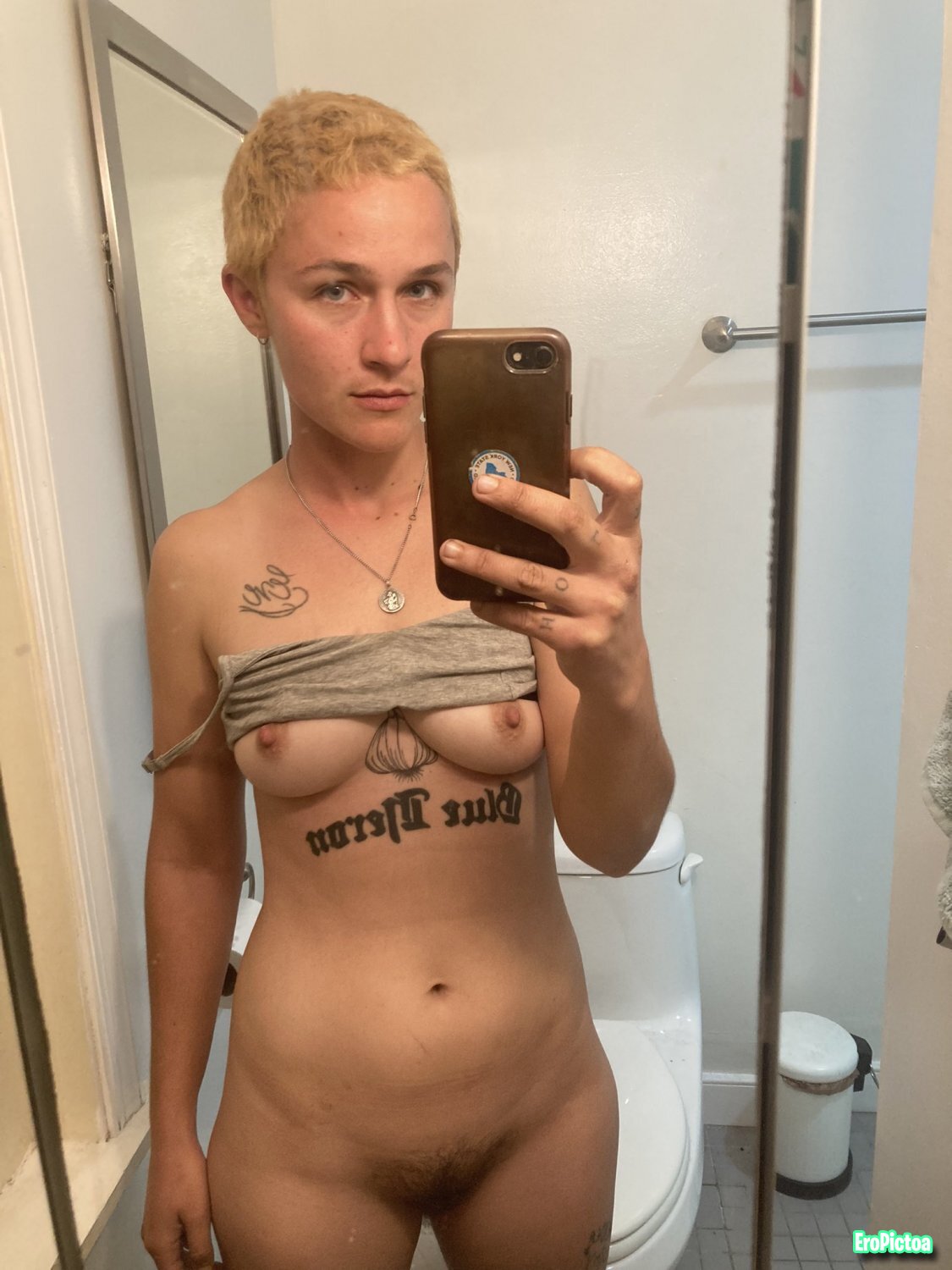 Lesbian collection photo featuring Dyke