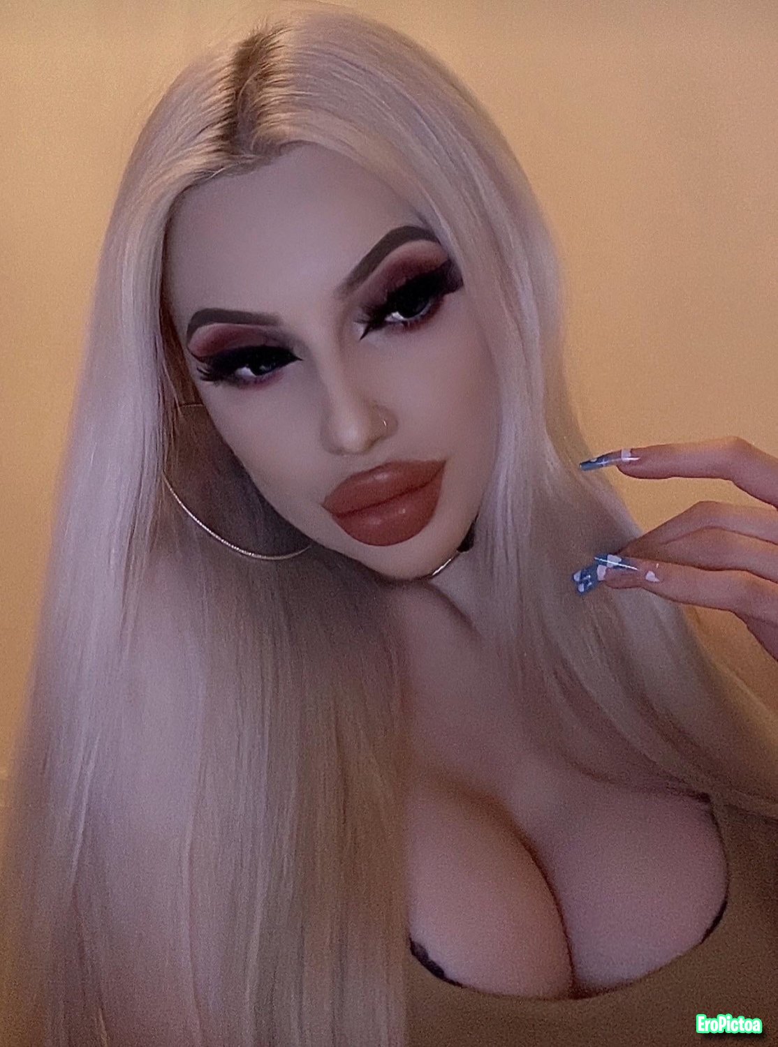 Pumped up DSLs photo featuring bimbofication - Part 12