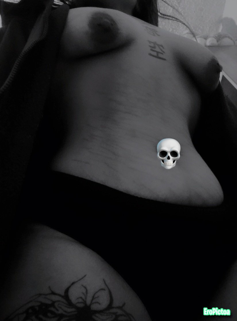 La puta Gotica de Suffocation photo featuring cuck - Part 22