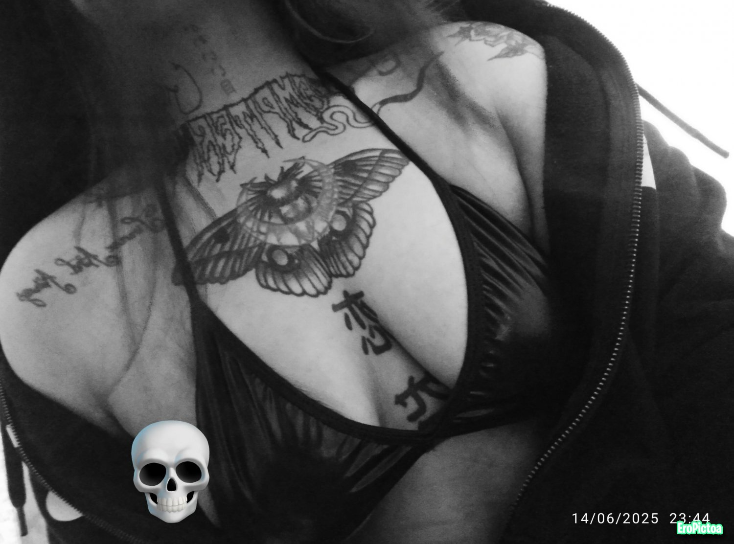 La puta Gotica de Suffocation photo featuring single - Part 25
