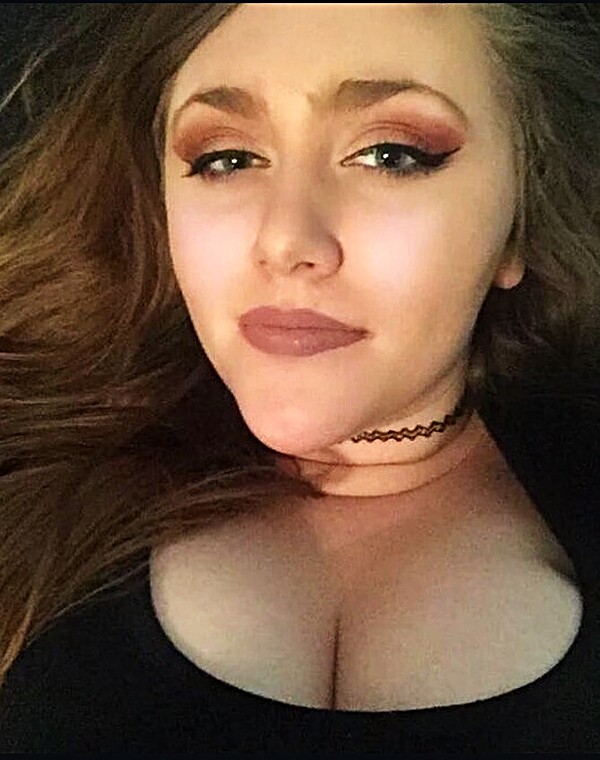 Thumbnail for Fat pawg milf with huge tits and ass spreads her holes for some creampie (Catheryn 37, USA)