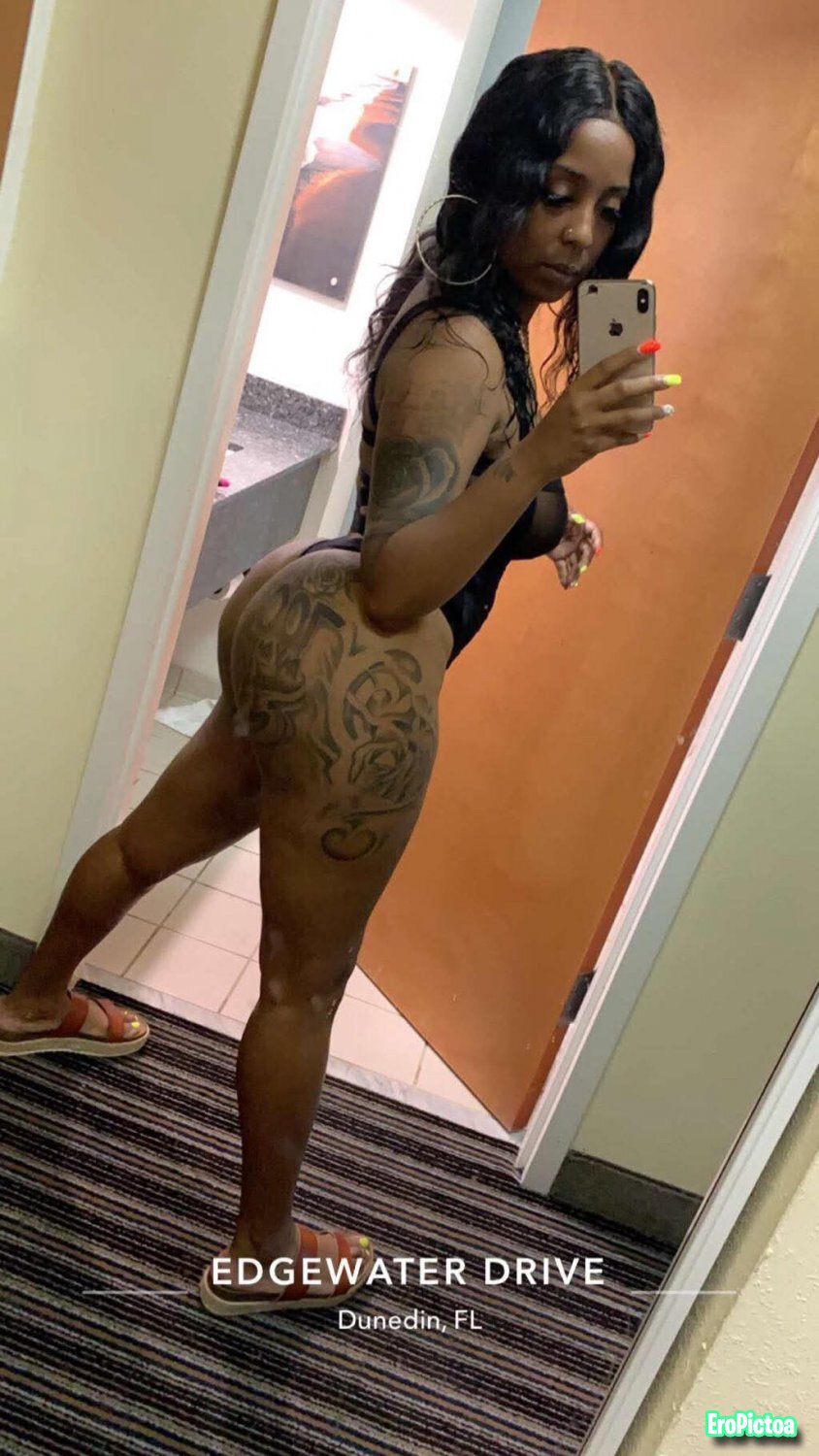 Thick booty photo featuring Booty