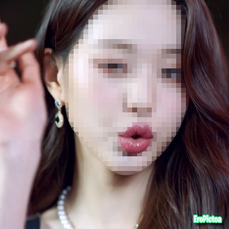 wony lips photo featuring lips - Part 1
