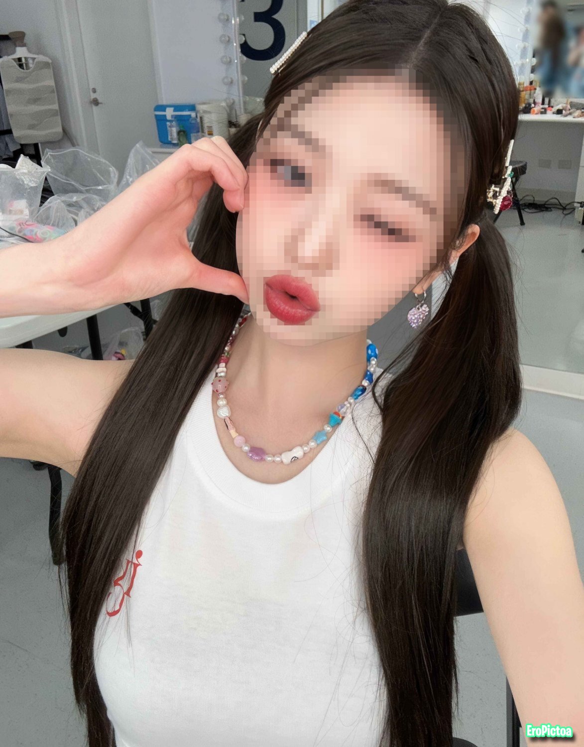 wony lips photo featuring wonyoung - Part 5