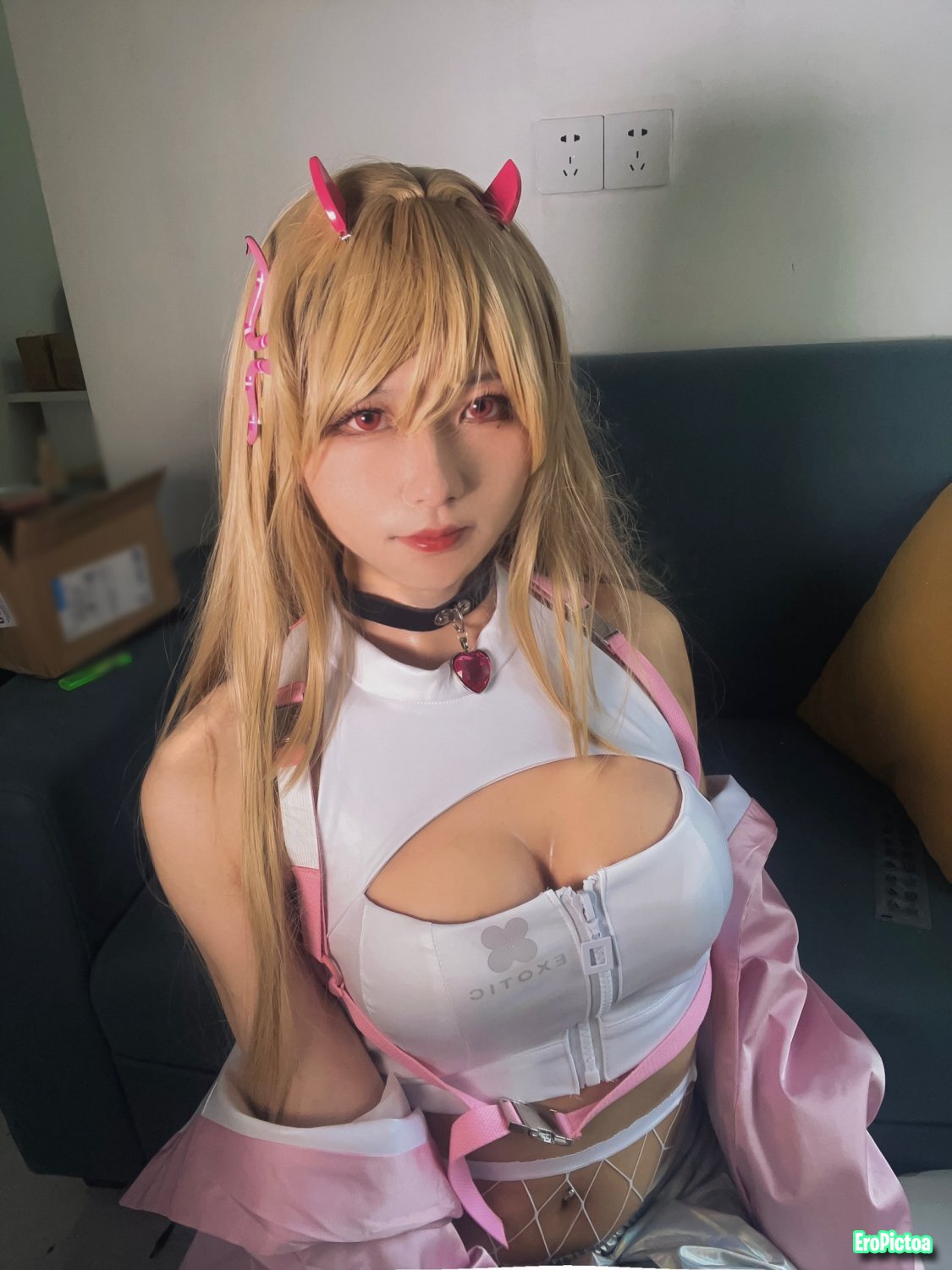 skc23932180(2) photo featuring sissy - Part 9