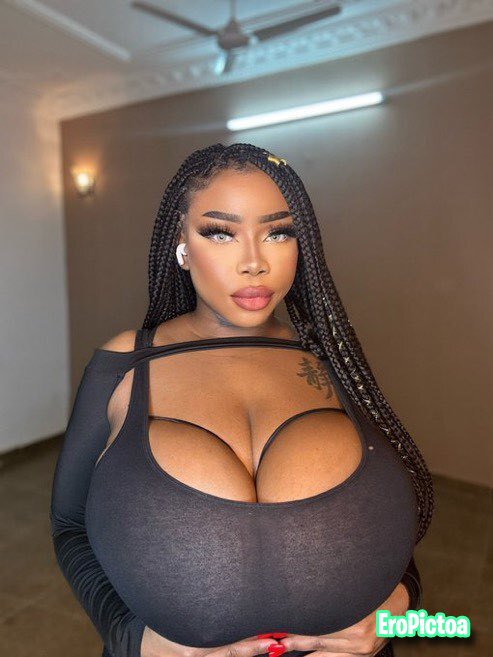 Extreme Cleavage photo featuring Ebony
