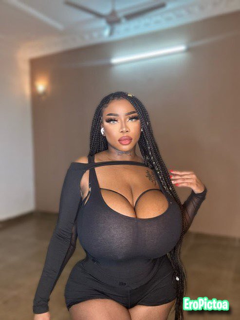 Extreme Cleavage photo featuring Big Tits