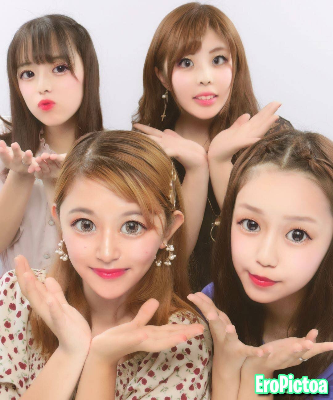 右上 photo featuring japanese - Part 1