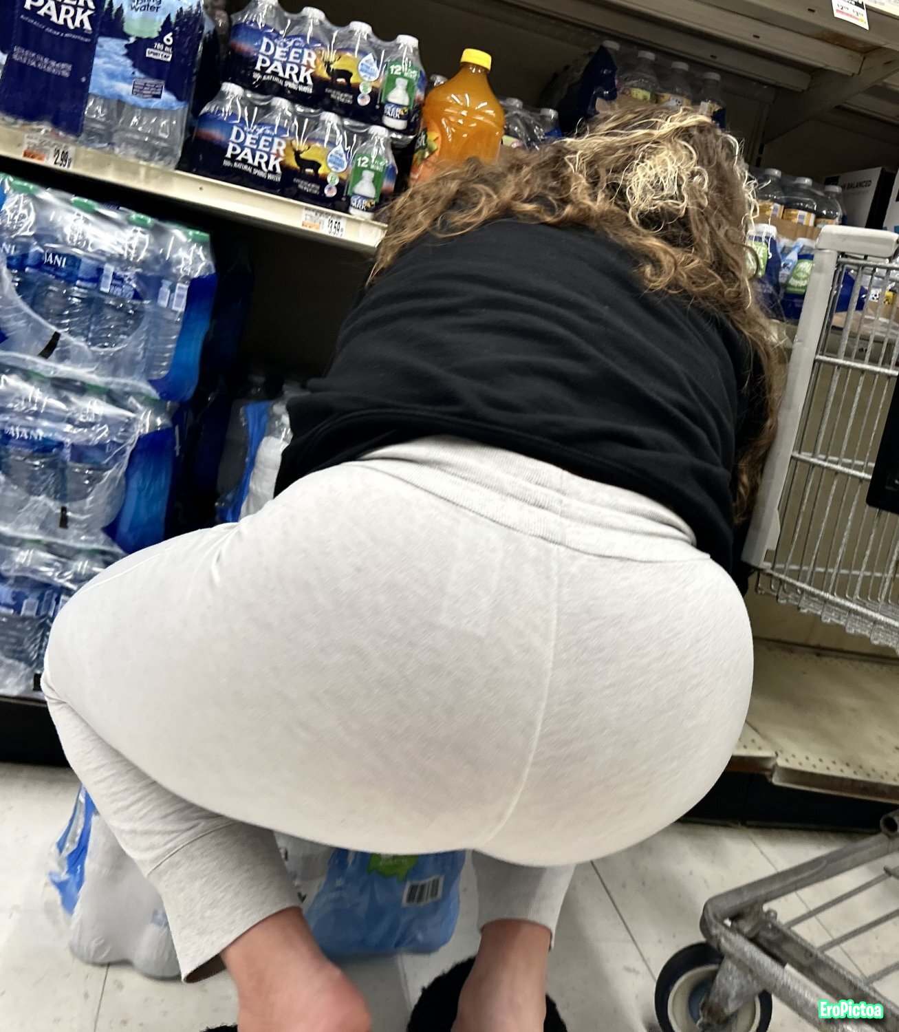 Public squats photo featuring slippers