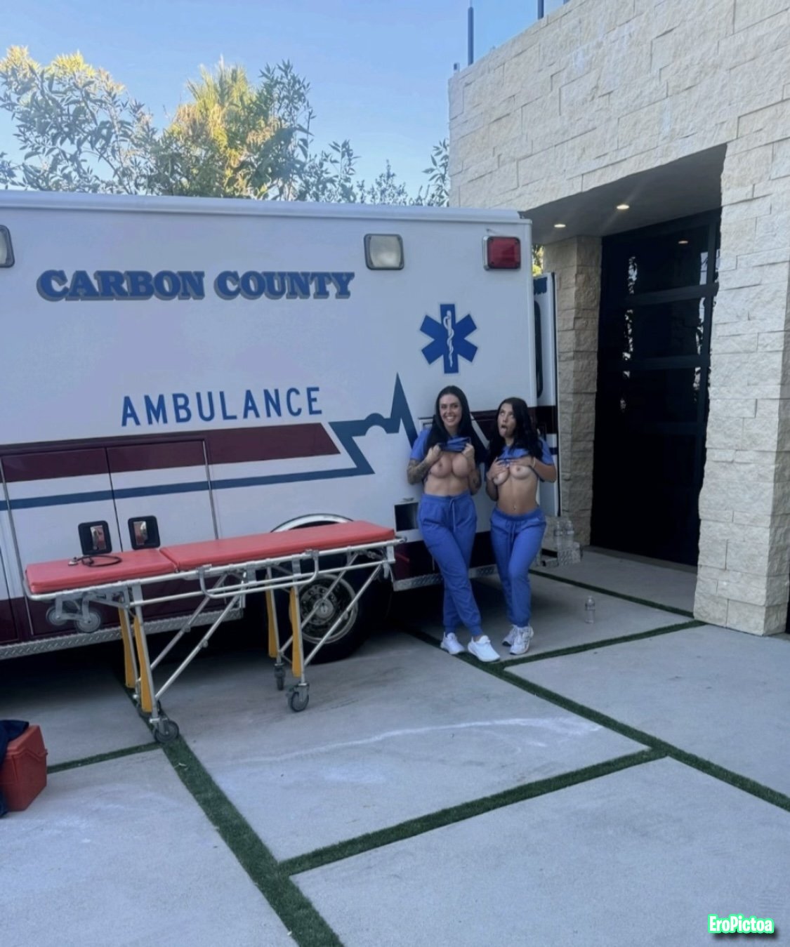 Nurse public flash photo - Part 1