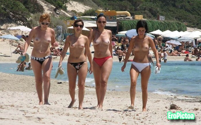 Topless in public 4 photo featuring boobs - Part 34