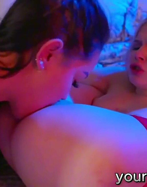 Thumbnail for Flexible lesbian teen enjoying in licking session