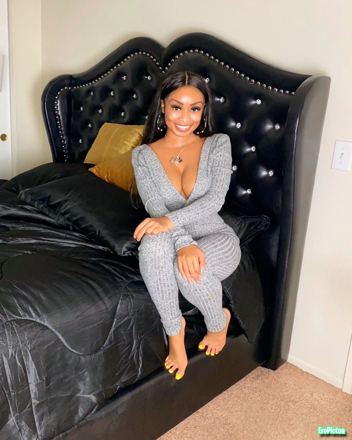 Desiree Mitchell Foot JOI photo featuring IG model - Part 60