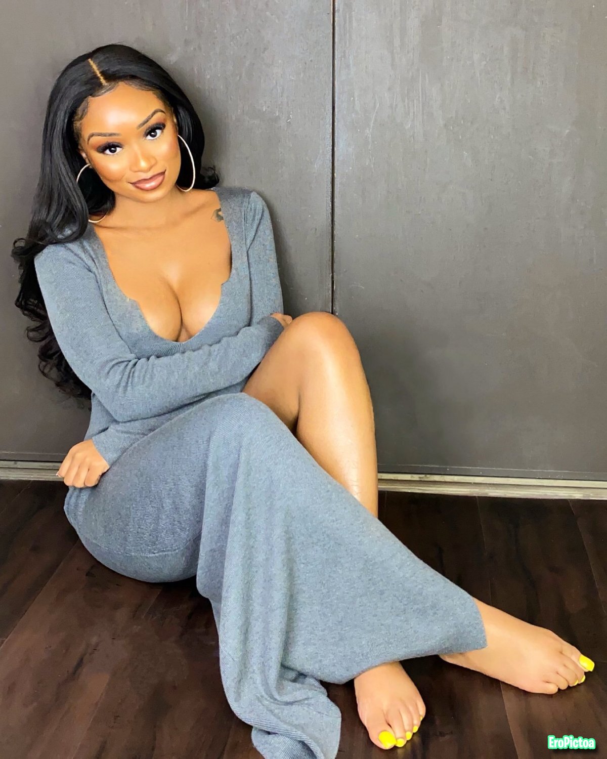 Desiree Mitchell Foot JOI photo featuring Foot fetish - Part 63