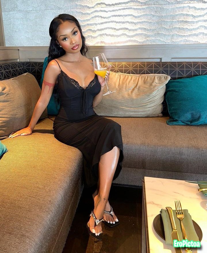 Desiree Mitchell Foot JOI photo featuring Sexy heels - Part 89