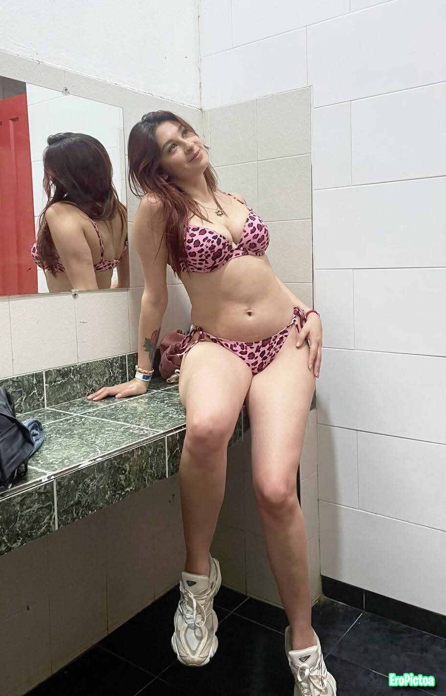 Colombia photo featuring Facebook