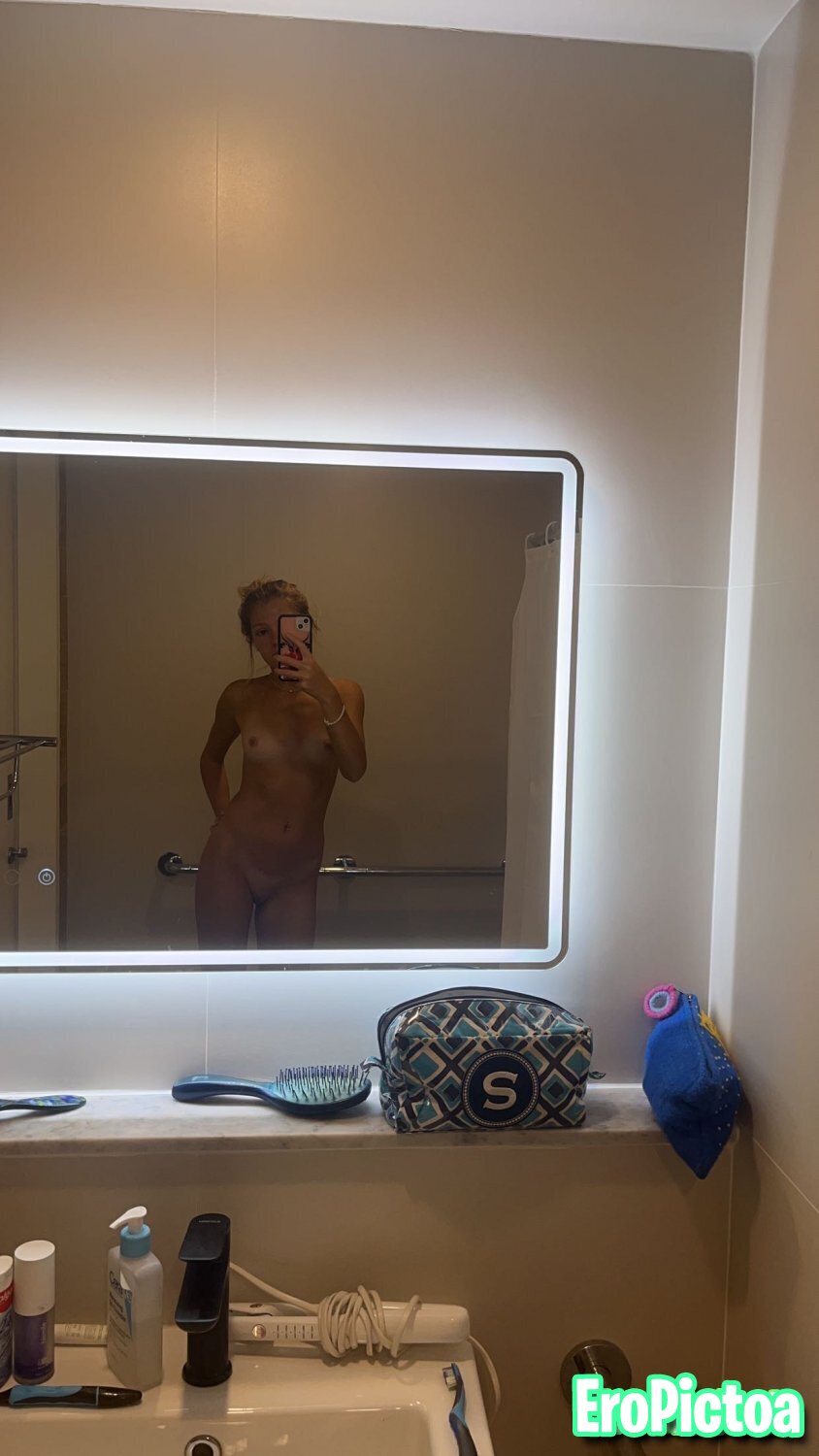 Samantha photo