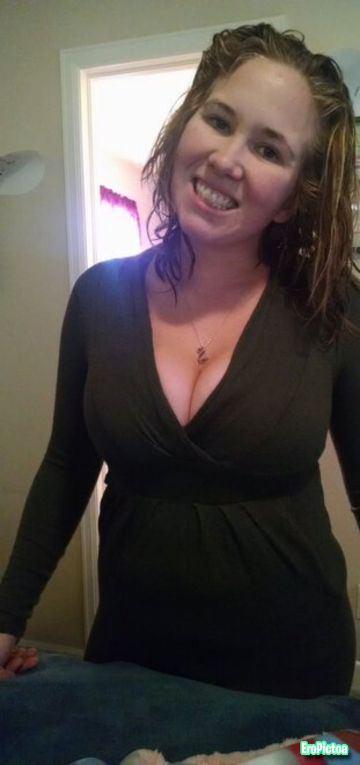 F37 session slut photo featuring Exposed