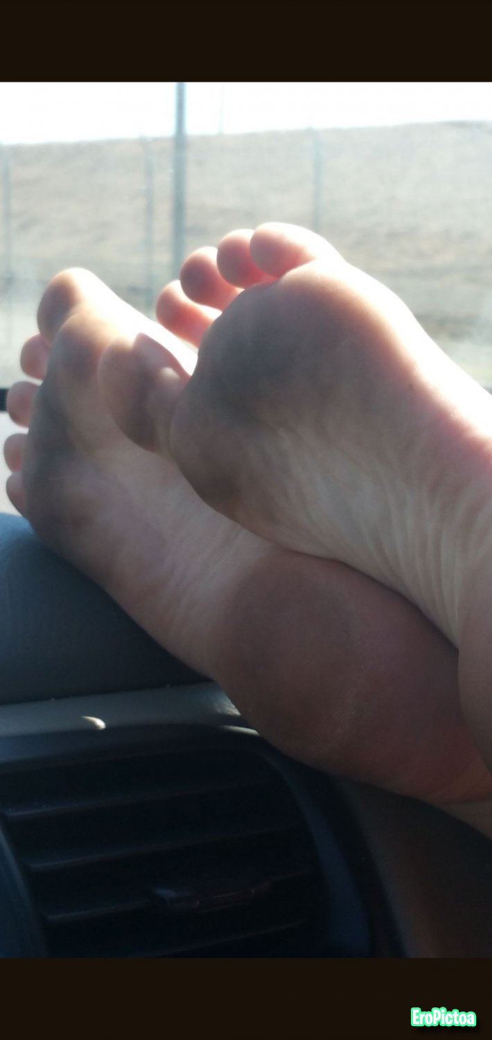 Session-Image_2025-03-27-013131 photo featuring feet cumtribute gf soles - Part 3