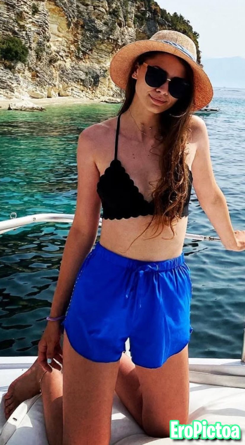 Andreea photo featuring romania - Part 6