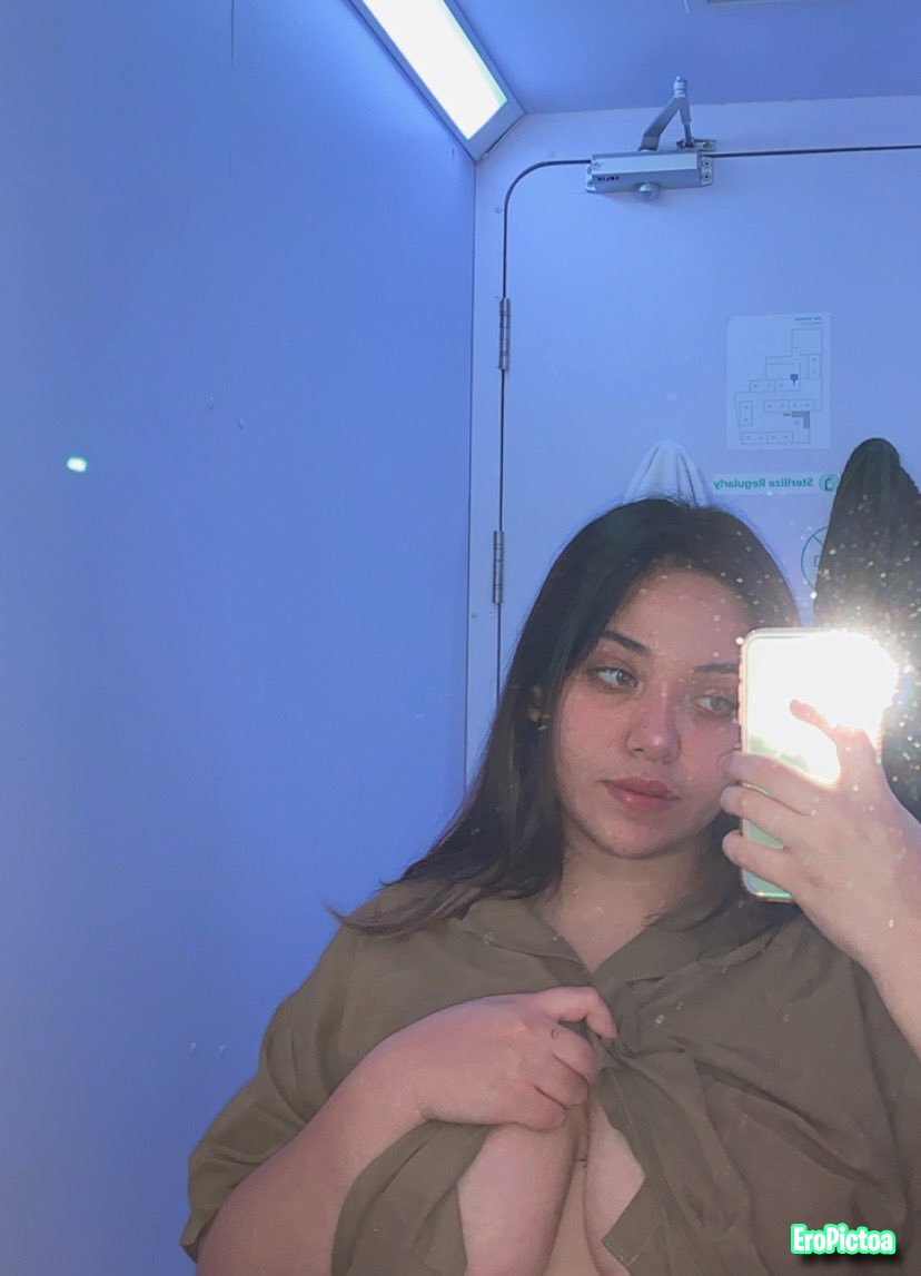 Rara photo featuring hugetits