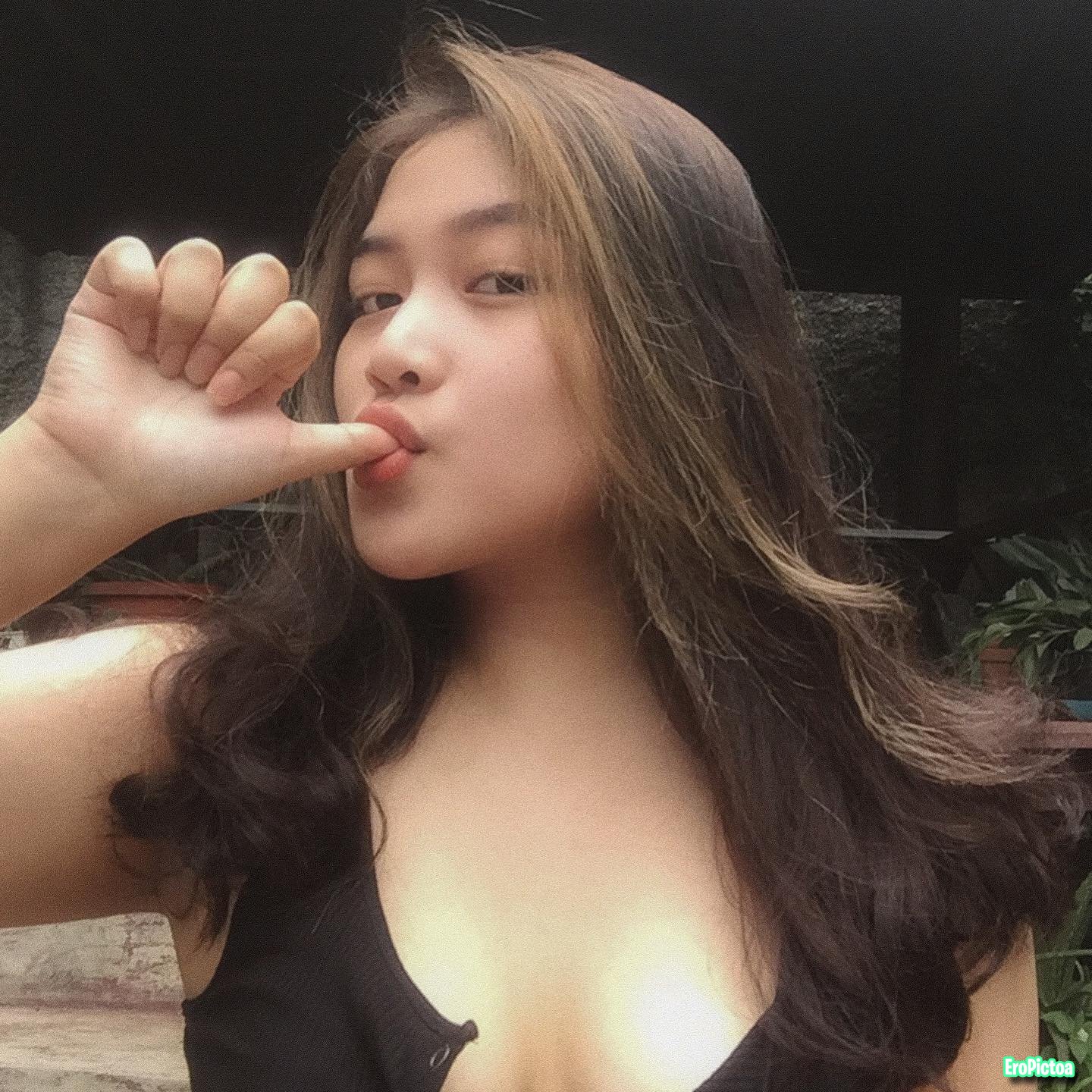 davina photo featuring fatass