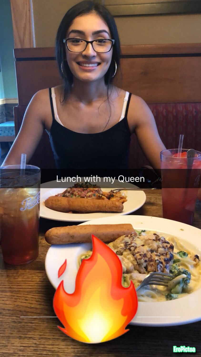 Ex girlfriend photo featuring tinder - Part 7