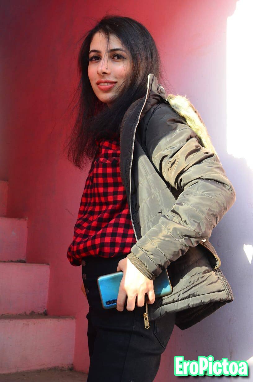 Zara Pakistani whore photo featuring Pakistani