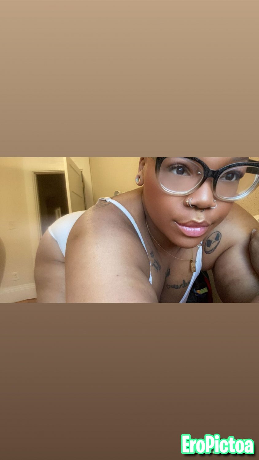 Laysia From Boston photo featuring Exposed