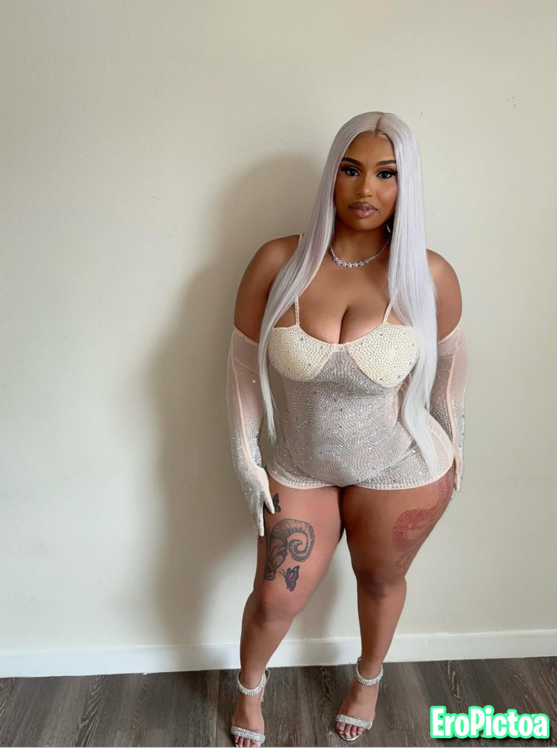 Natural Body photo - Part 3