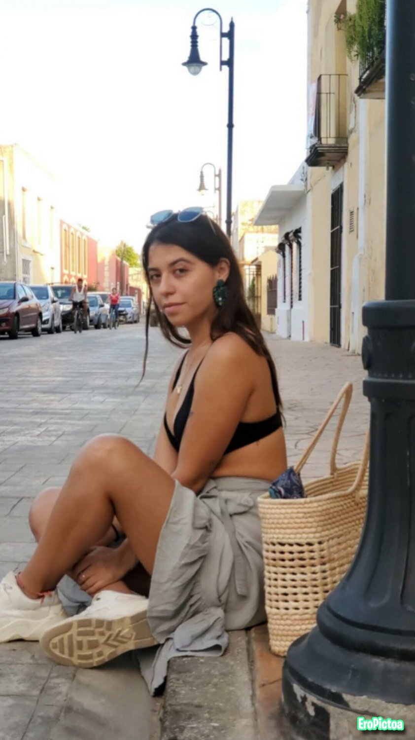 Sara, nalgona mexicana prueba por primera vez una bbc.🇲🇽♠️🤤 photo featuring MEXICAN - Part 5